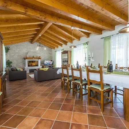 Anita Hrboki Villa *